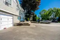 5886 184A STREET - thumbnail 3