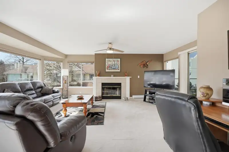 20 9259 122 STREET - photo 4 of 31