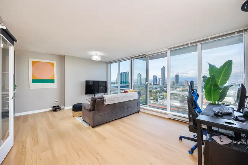 1805 13688 100 AVENUE - photo 3 of 28