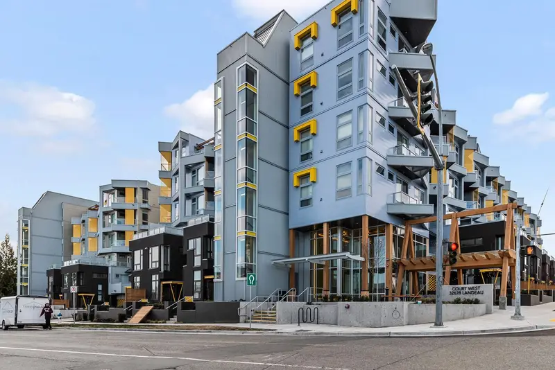 10 32828 LANDEAU PLACE - photo 2 of 25