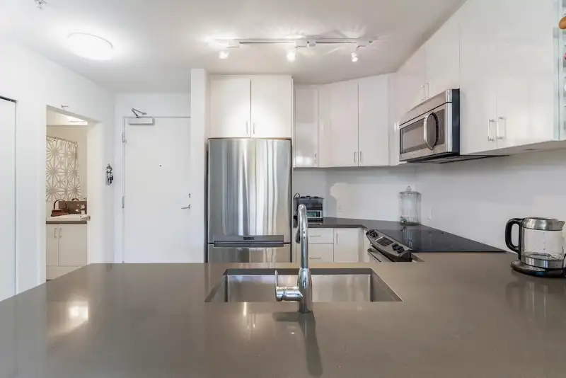 311 13919 FRASER HIGHWAY - photo 3 of 11