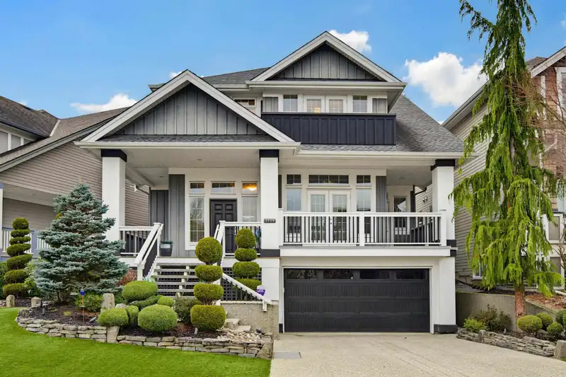 7775 170 STREET - photo 3 of 40