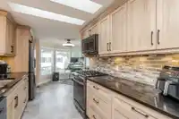 29 8670 156 STREET - thumbnail 12