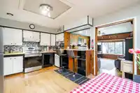 5940 173B STREET - thumbnail 11