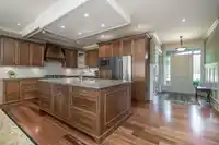 11070 161A STREET - thumbnail 5