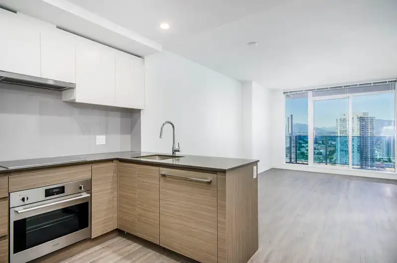 2808 13615 FRASER HIGHWAY - photo 3 of 19