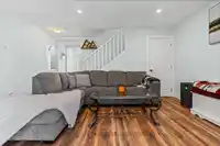 8 8555 KING GEORGE BOULEVARD - thumbnail 2