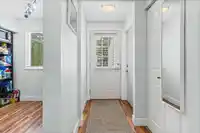 8 8555 KING GEORGE BOULEVARD - thumbnail 15