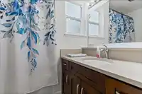 8 8555 KING GEORGE BOULEVARD - thumbnail 19