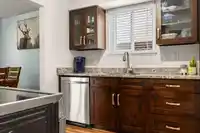 8 8555 KING GEORGE BOULEVARD - thumbnail 8