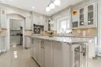6149 175B STREET - thumbnail 9