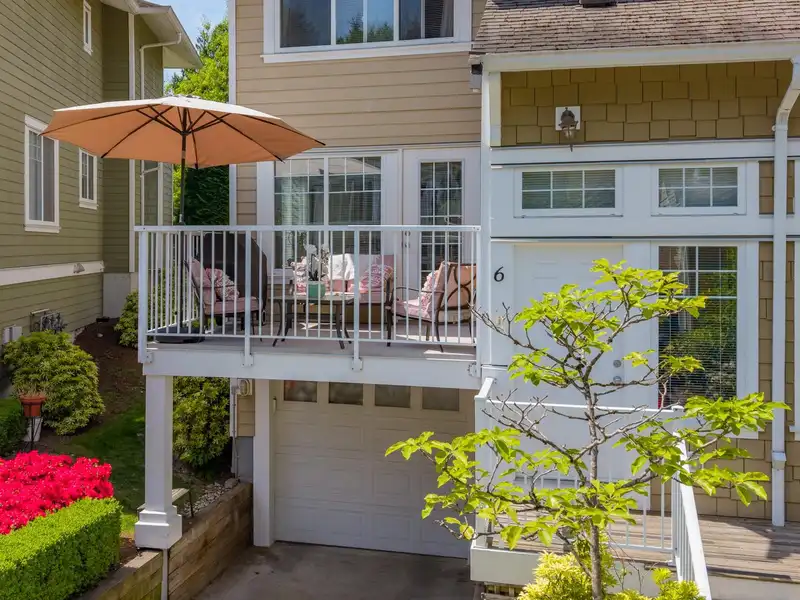 6 6110 138 STREET - photo 2 of 25