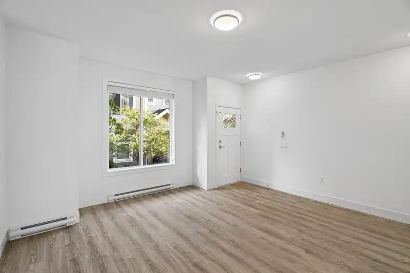 40 9718 161A STREET - photo 3 of 25