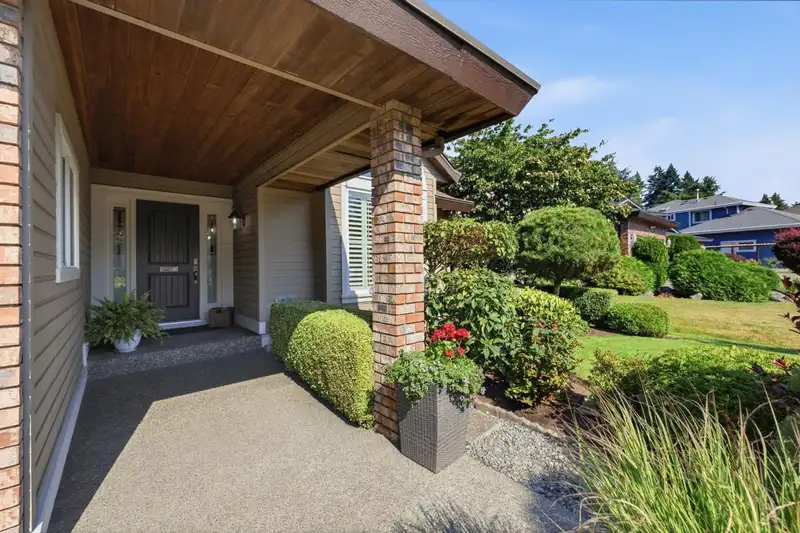 16237 NORTHGLEN PLACE - photo 3 of 40
