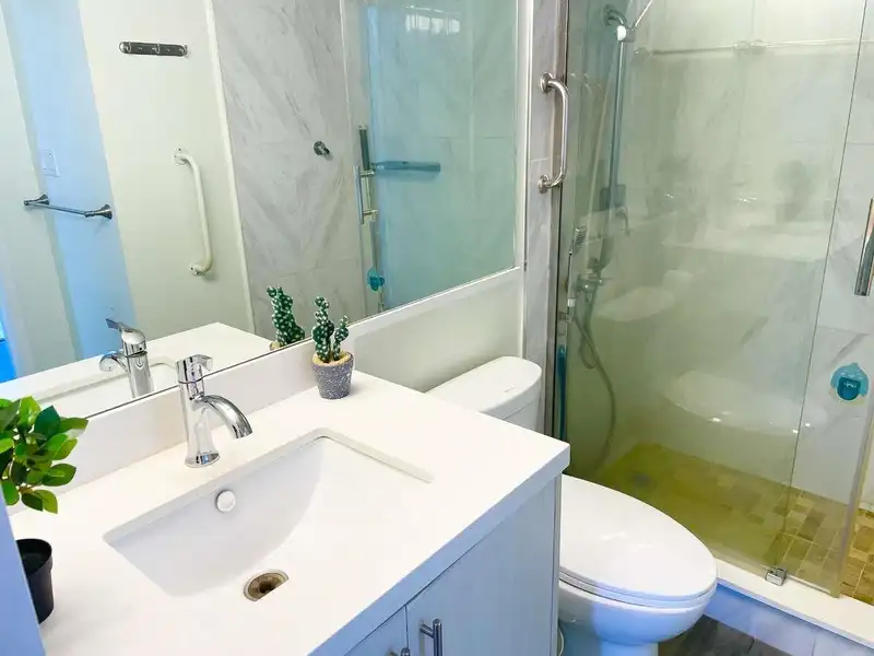 312 8591 WESTMINSTER HIGHWAY - photo 2 of 19