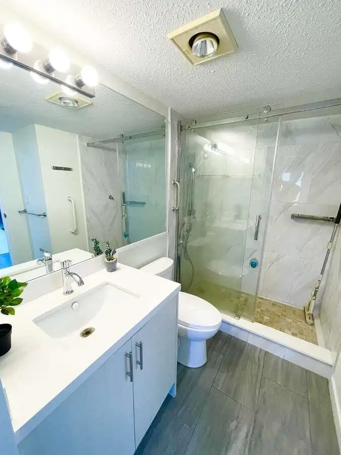 312 8591 WESTMINSTER HIGHWAY - photo 3 of 19