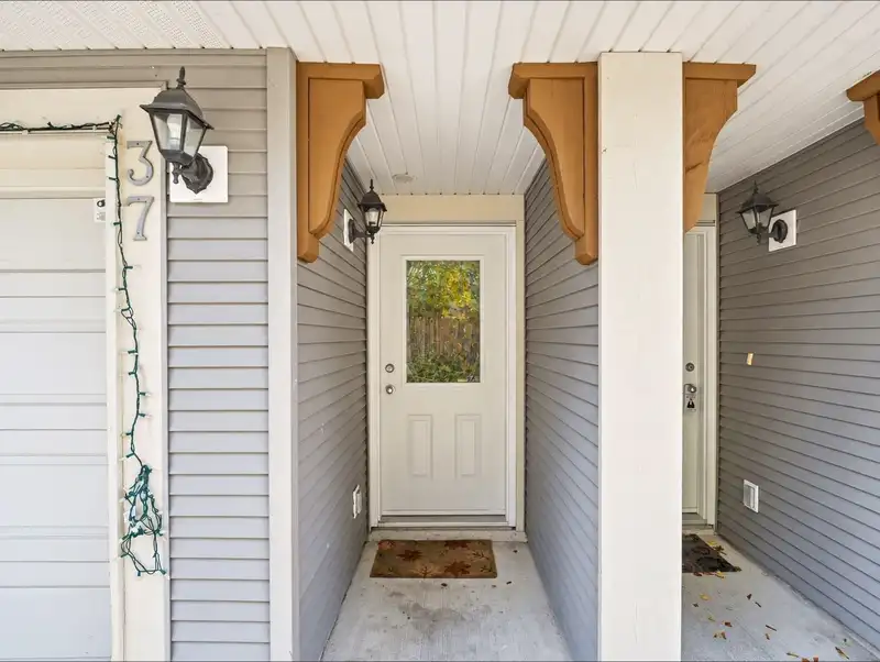 37 6366 126 STREET - photo 3 of 39