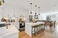 21 7127 193A STREET - thumbnail 2