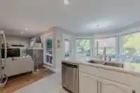 18559 62 AVENUE - thumbnail 9