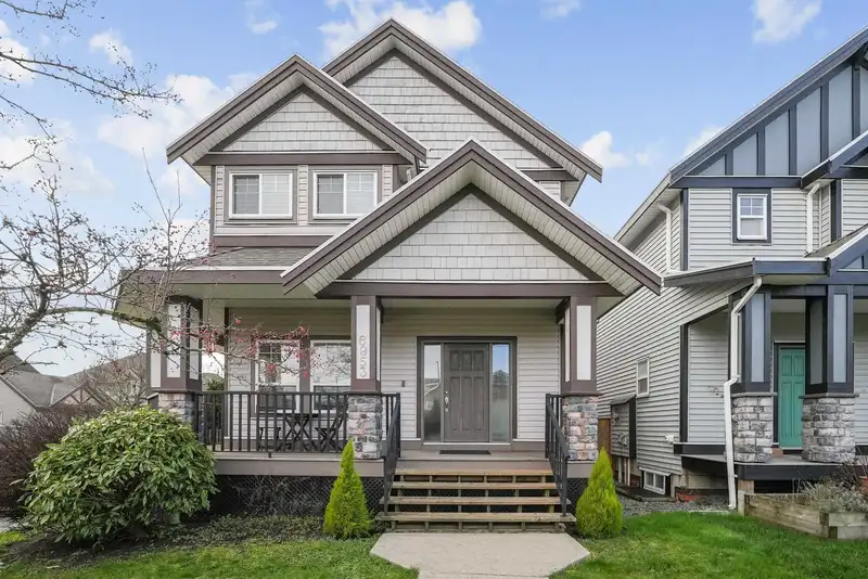 6953 192 STREET - photo 1 of 37