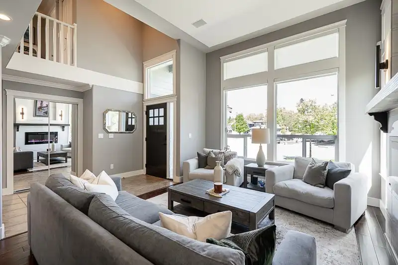 18256 68A AVENUE - photo 4 of 40