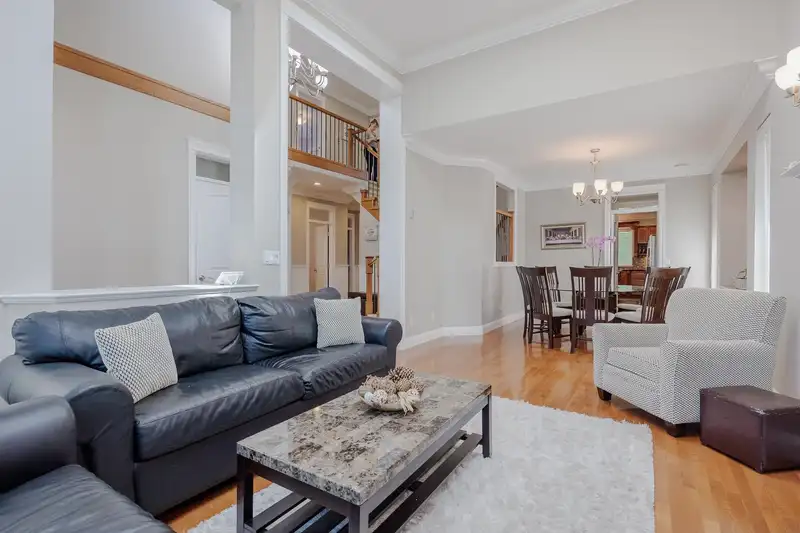 6648 181 STREET - photo 4 of 40