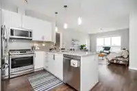 301 6490 194 STREET - thumbnail 3