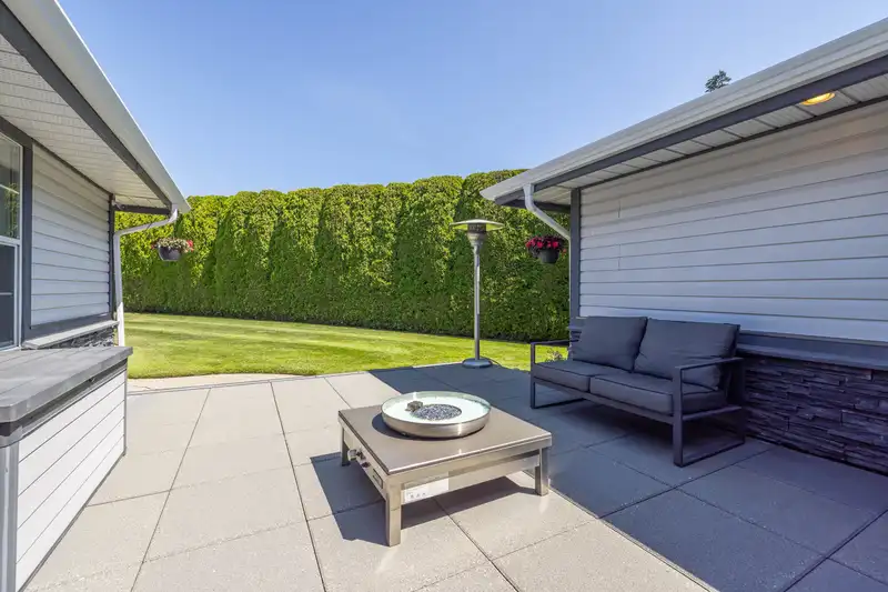 15430 KILMORE CLOSE - photo 4 of 25