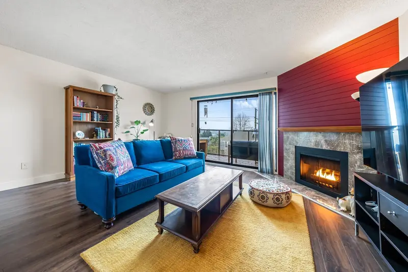 307 315 TENTH STREET - photo 2 of 24