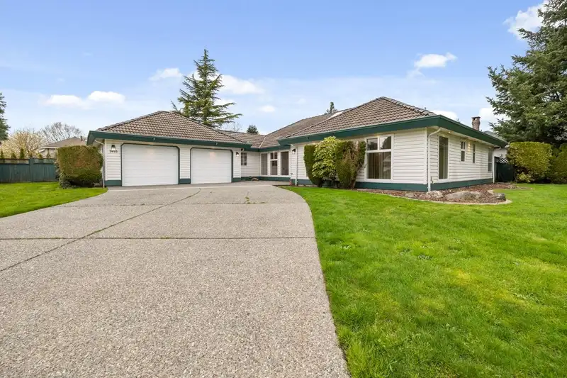 5655 E KILMORE CRESCENT - photo 1 of 36