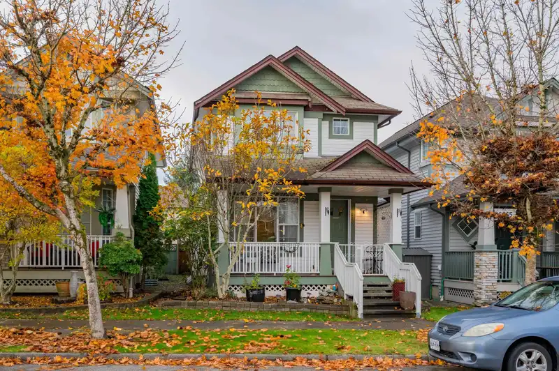 6663 184A STREET - photo 1 of 40