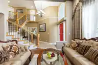 8370 168A STREET - thumbnail 7