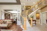 8370 168A STREET - thumbnail 8