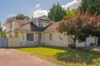 9322 157 STREET - thumbnail 2