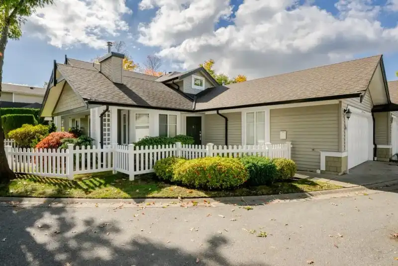 59 6488 168 STREET - photo 1 of 25