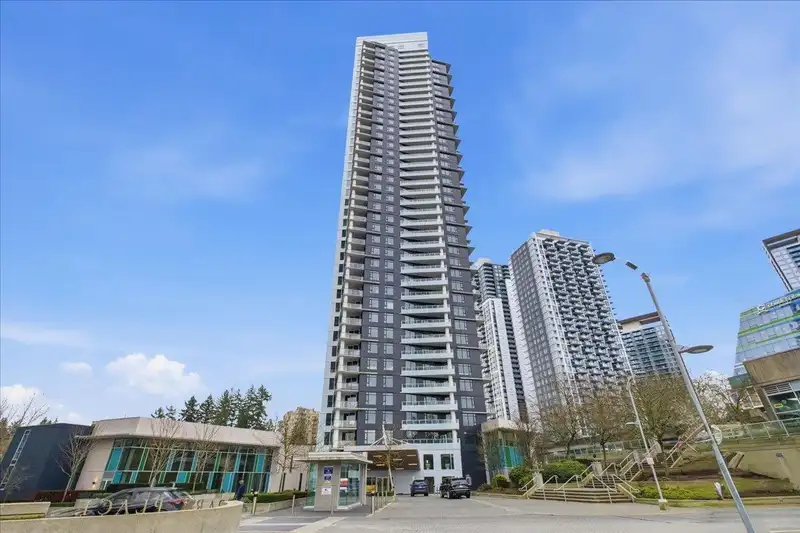 3902 9887 WHALLEY BOULEVARD - photo 1 of 25