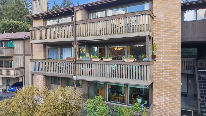 1021 OLD LILLOOET ROAD - photo 1 of 25