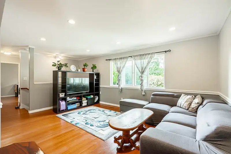 8696 152 STREET - photo 2 of 32