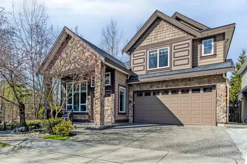 14255 62B AVENUE - photo 1 of 10