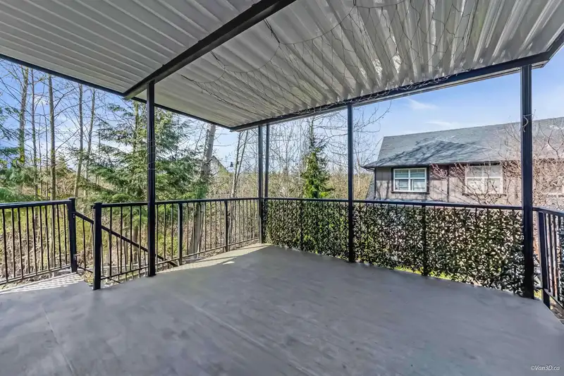 14255 62B AVENUE - photo 4 of 10