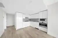 2502 10428 WHALLEY BOULEVARD - thumbnail 7
