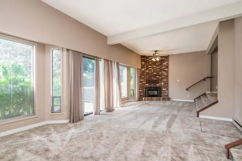 11481 97A AVENUE - photo 2 of 40