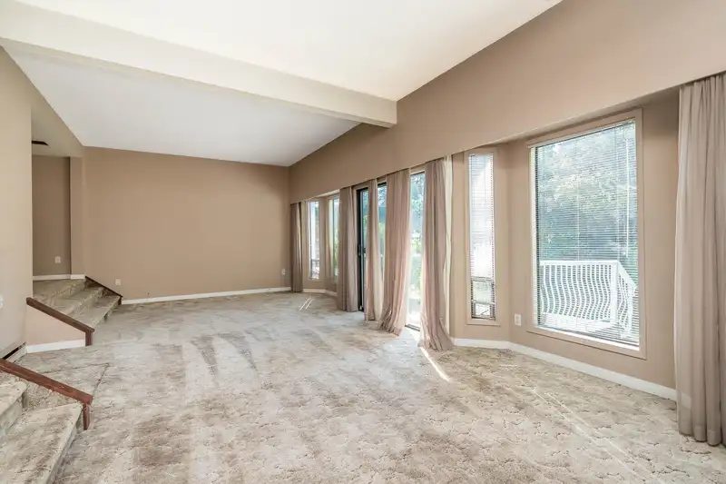 11481 97A AVENUE - photo 3 of 40