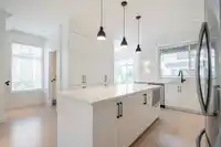 9 7127 193A STREET - thumbnail 9