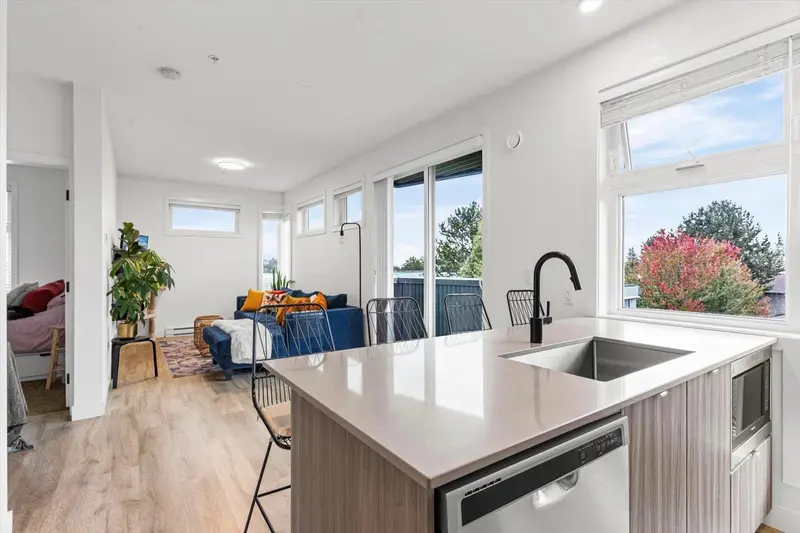 401 32838 LANDEAU PLACE - photo 1 of 25