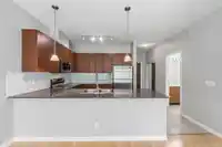 421 15385 101A AVENUE - thumbnail 10