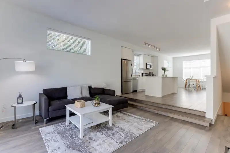 122 15850 85 AVENUE - photo 4 of 18