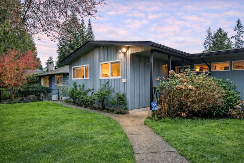 1187 W 23 STREET - photo 3 of 25