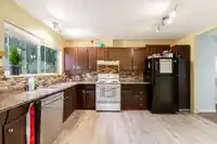 15058 ROBIN CRESCENT - thumbnail 8