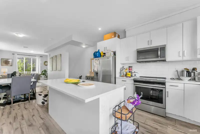 11 8699 158 STREET - photo 2 of 32